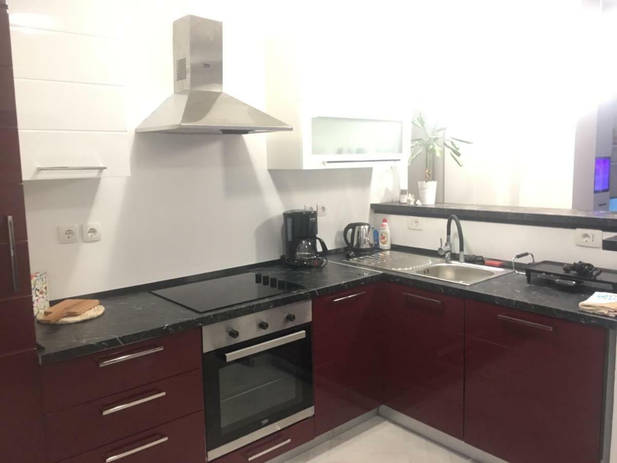 Apartments Mario Малинска Екстериор снимка